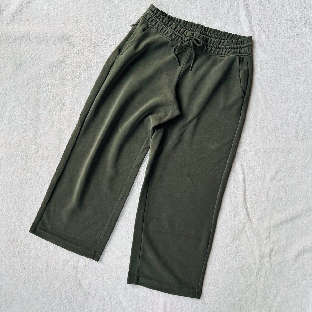 athleta sea soft cropped wide leg pants - Picture 5 of 10